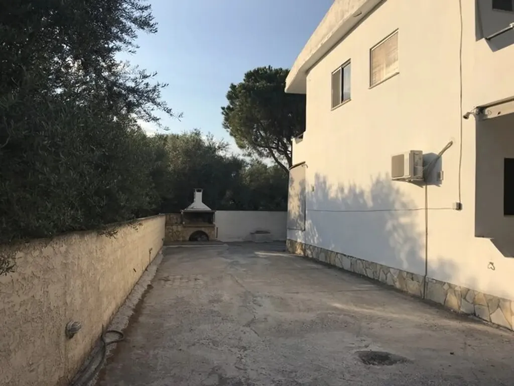 Μεζονέτα 500τ.μ.  - 5