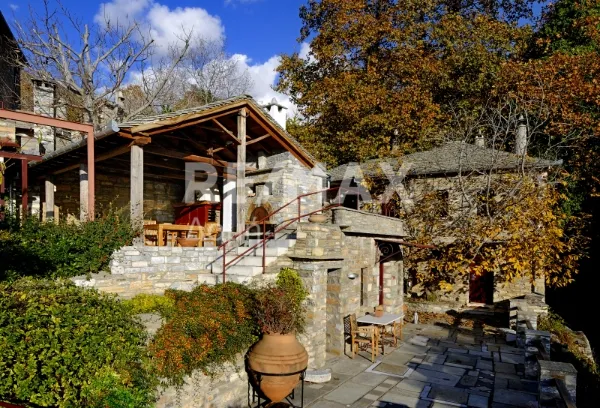Αυτόνομο κτήριο κατοικιών 1028τ.μ.  - 5