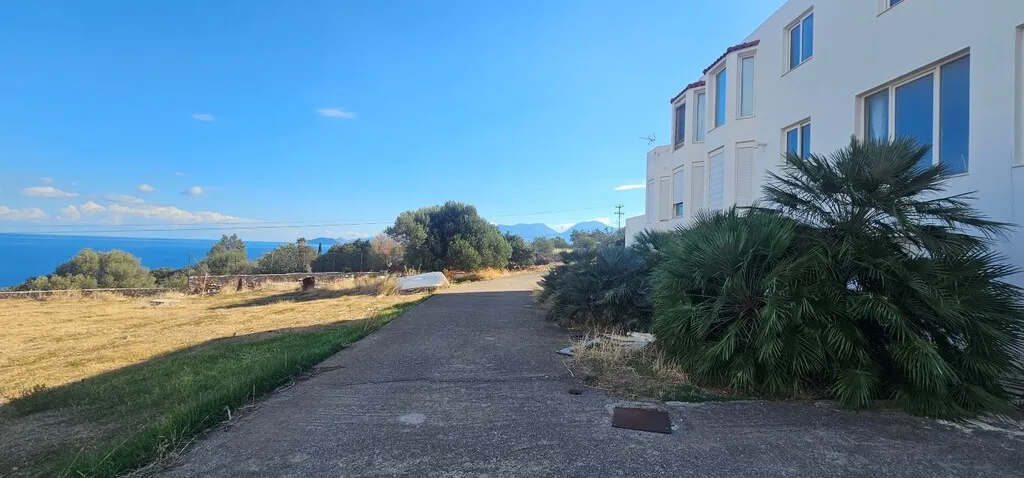 Μονοκατοικία 480τ.μ.  - 3