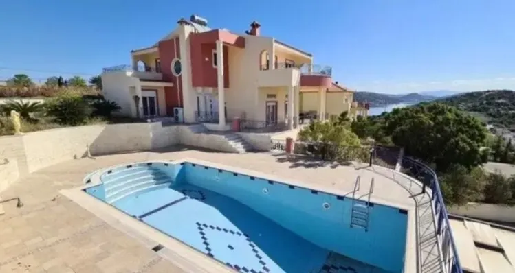 Detached house 380m²  - 4
