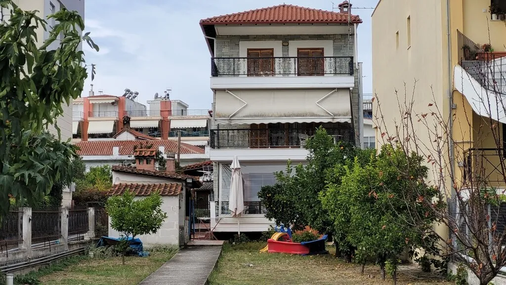 Μεζονέτα 235τ.μ.  - 3