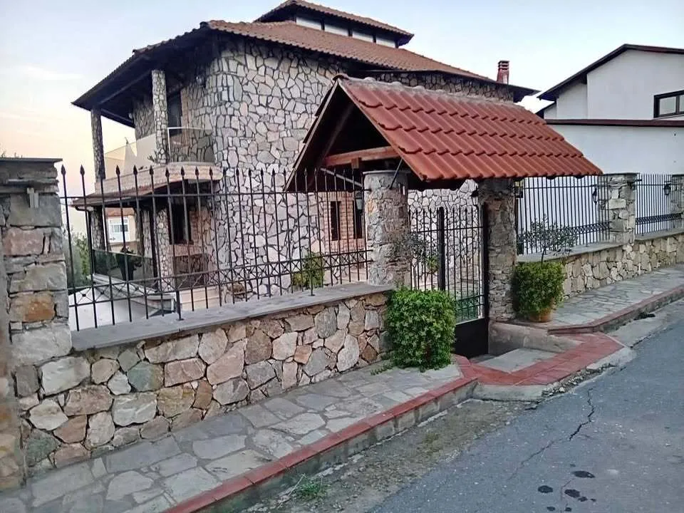 Μονοκατοικία 450τ.μ.  - 5