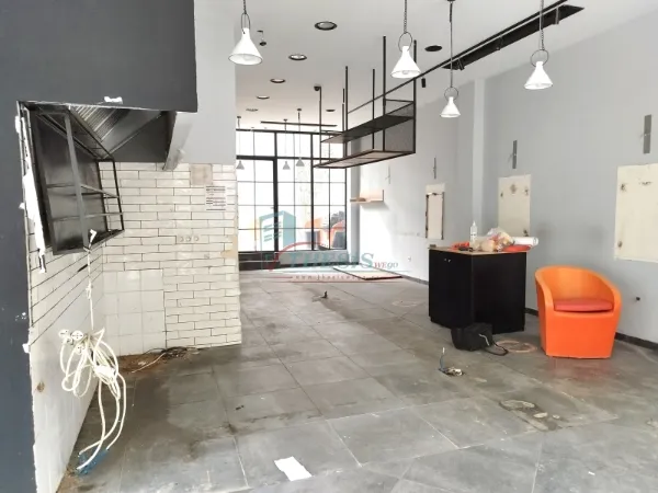 Shop 150m²  - 5