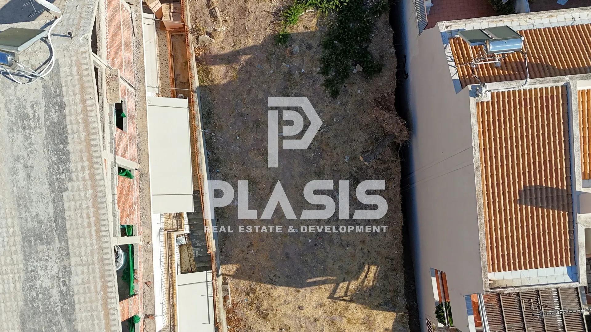 Plot 355m²  - 3