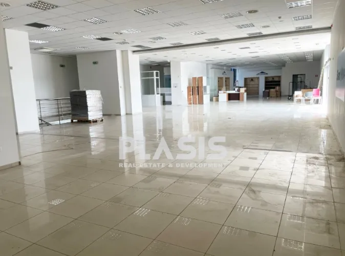 Shop 1600m²  - 2