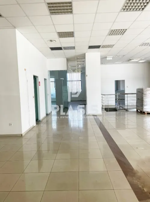 Shop 1600m²  - 3