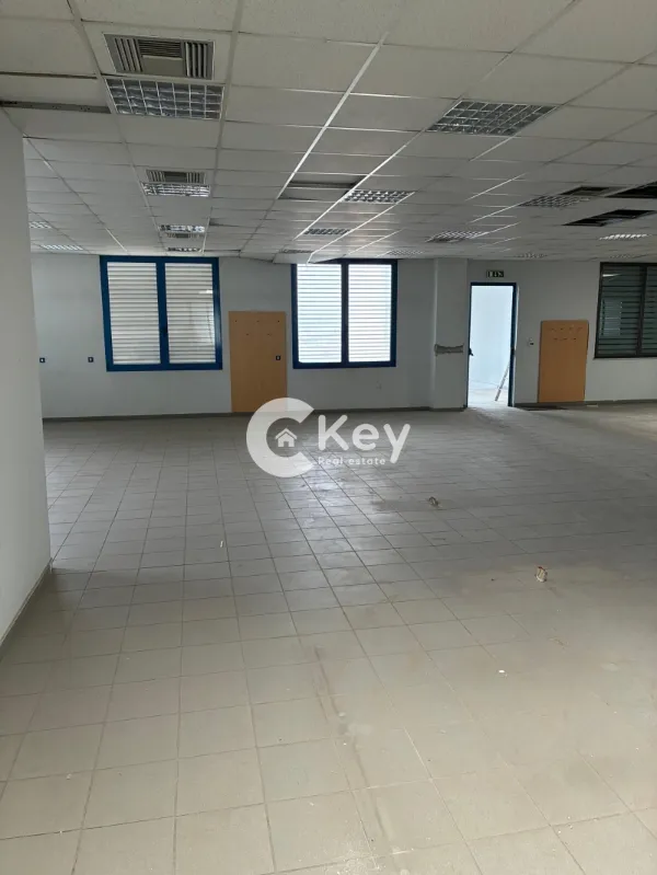 Αυτόνομο κτήριο γραφείων 3378τ.μ.  - 2