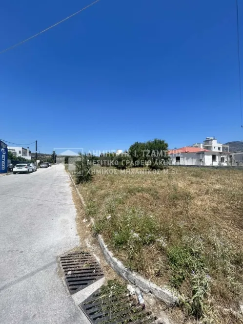 Οικόπεδο 800τ.μ.  - 3