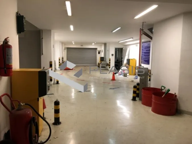 Standalone office building 4257m²  - 2