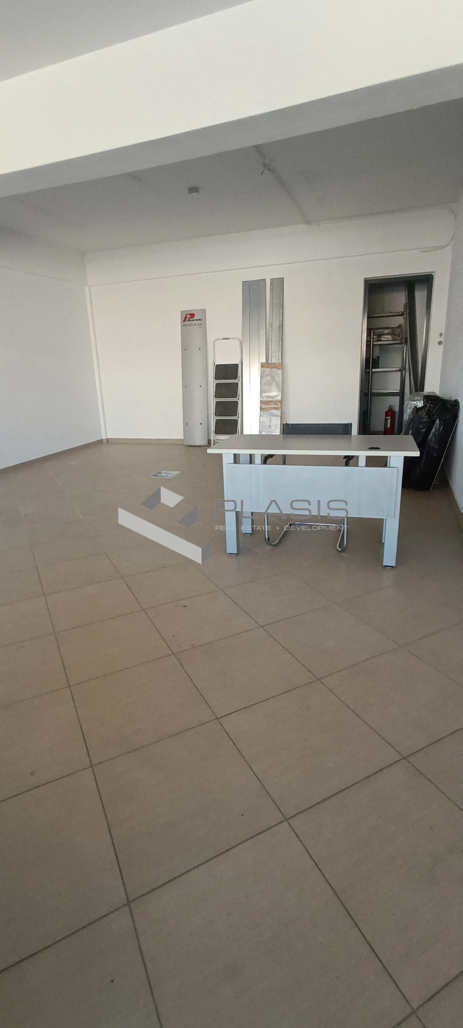 Αυτόνομο κτήριο γραφείων 750τ.μ.  - 2