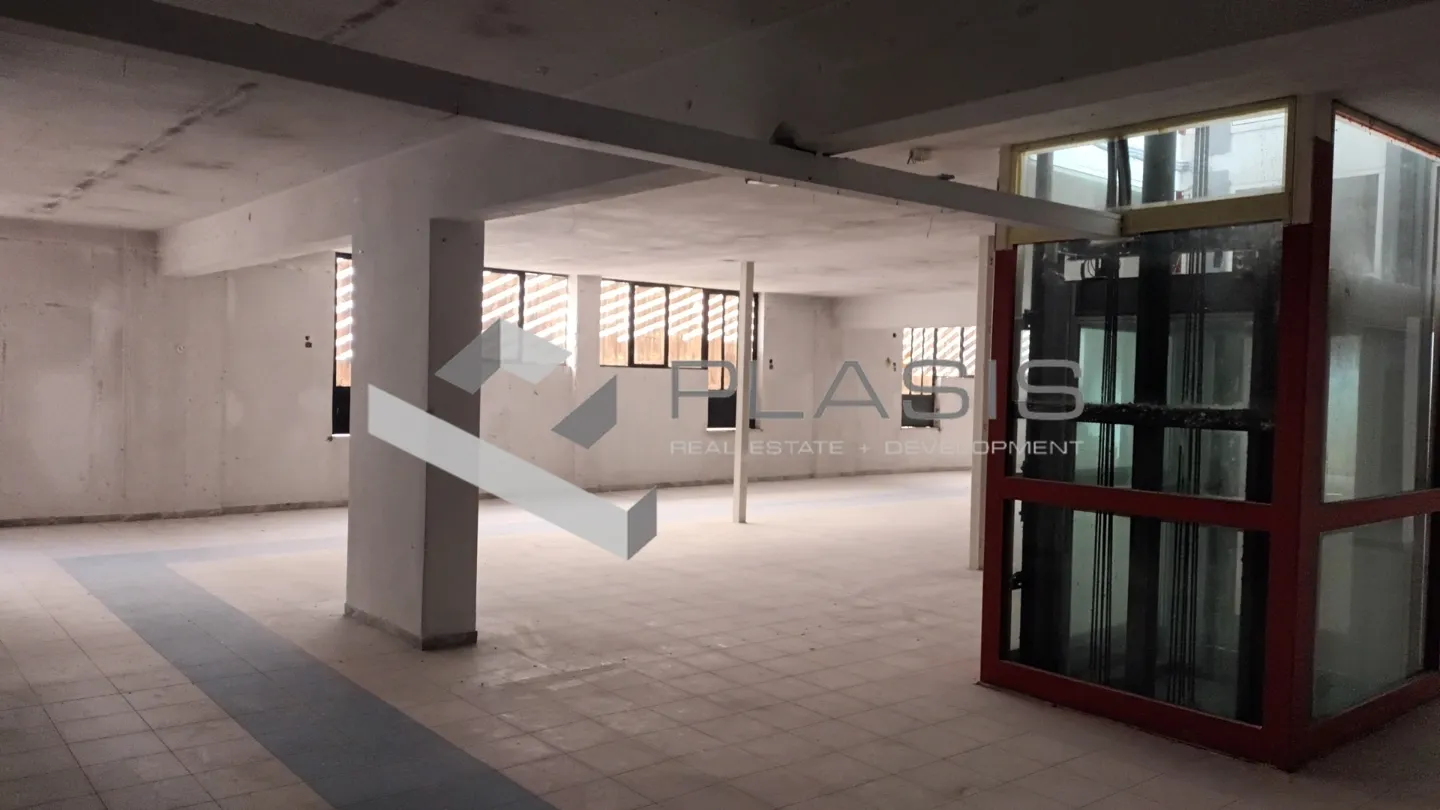 Office 855m²  - 3