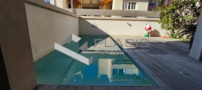 Μεζονέτα 350τ.μ.  - 2