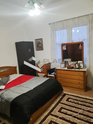 Standalone residential building 187m²  - 2