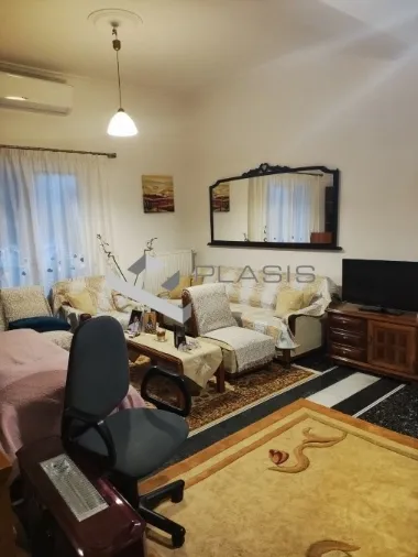 Standalone residential building 187m²  - 5