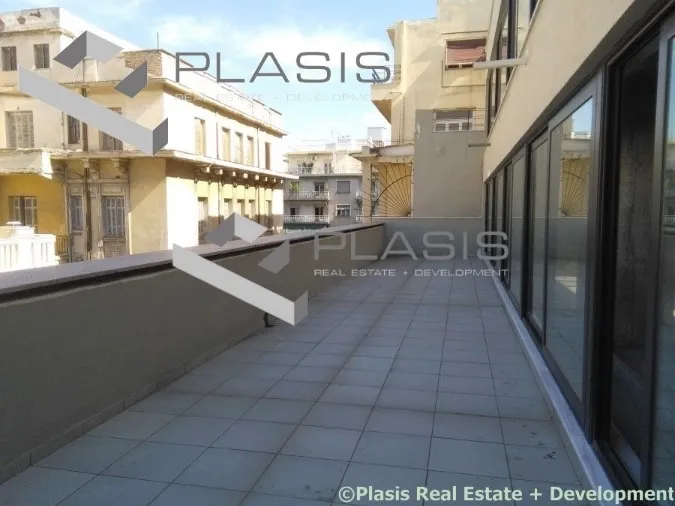 Standalone residential building 2700m²  - 3