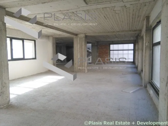 Standalone residential building 2700m²  - 4