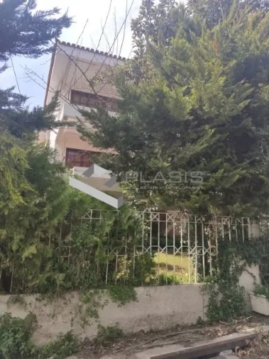 Μονοκατοικία 580τ.μ.  - 2