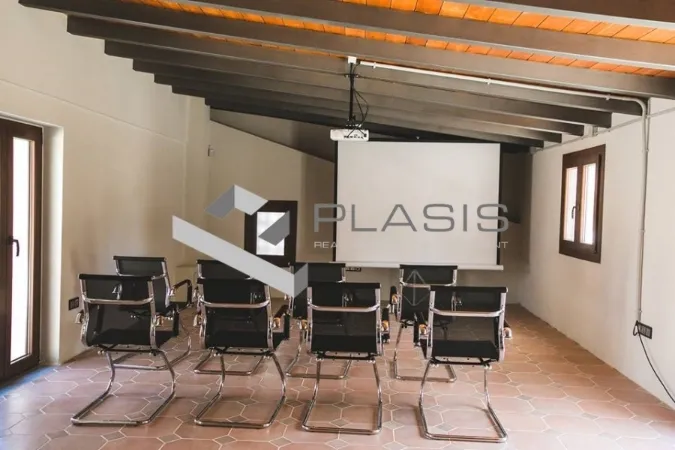 Standalone office building 350m²  - 2