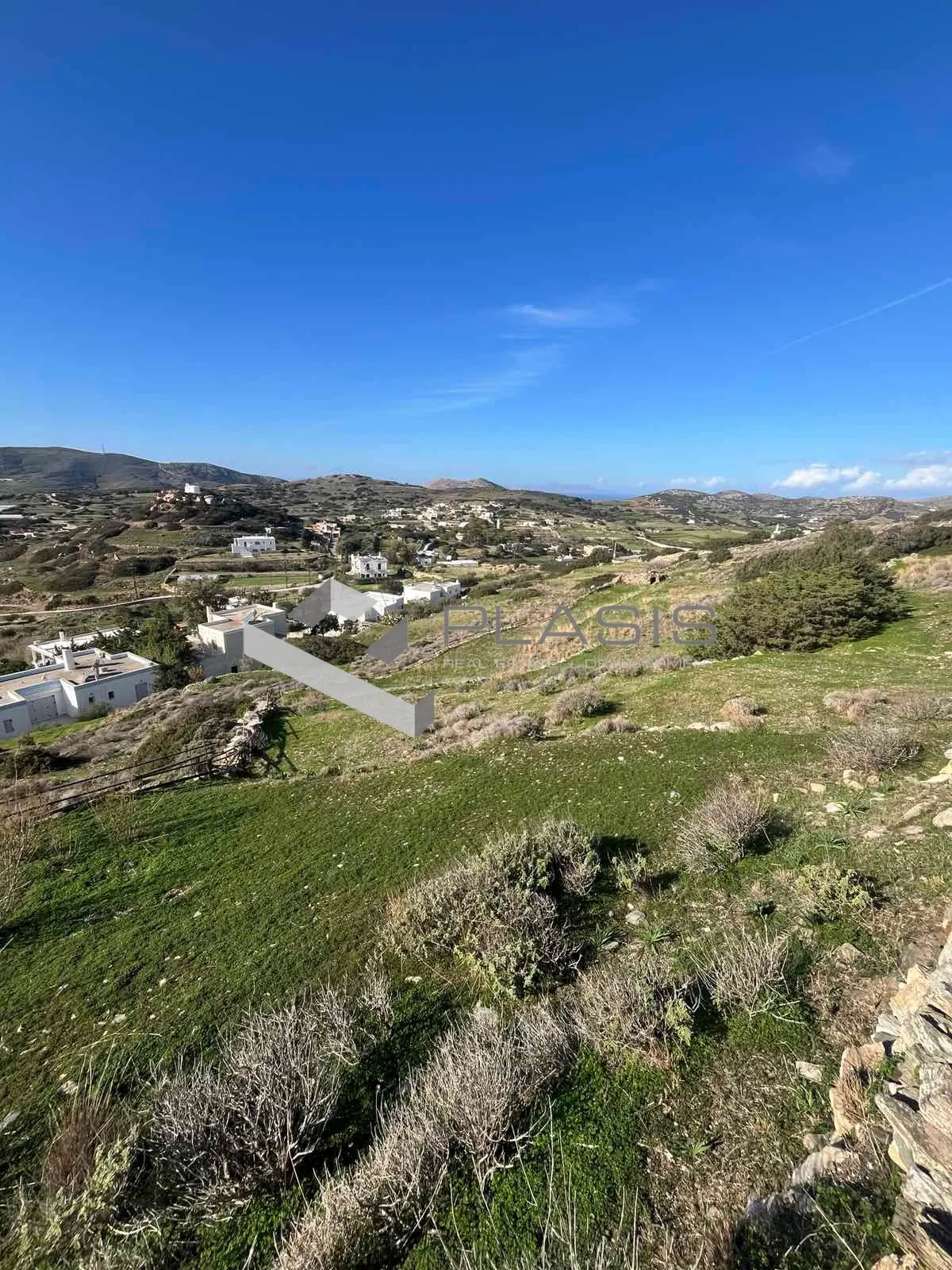 Οικόπεδο 1200τ.μ.  - 3