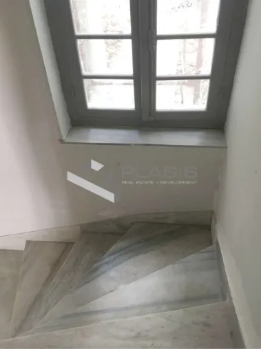 Αυτόνομο κτήριο γραφείων 295τ.μ.  - 5