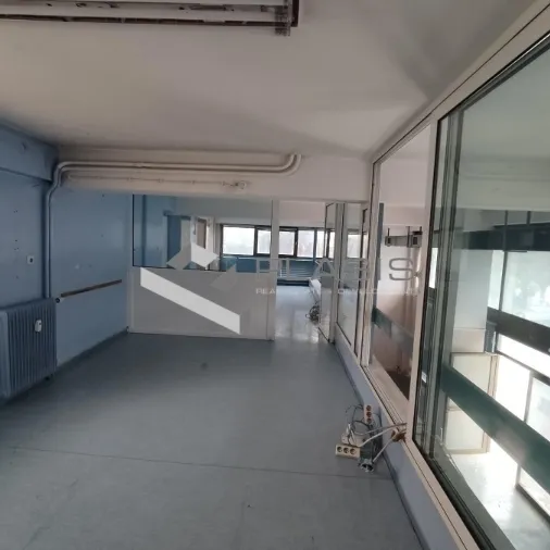 Κατάστημα 220τ.μ.  - 3