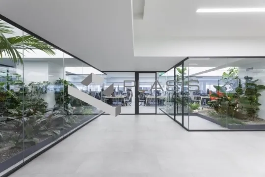Standalone office building 4500m²  - 2