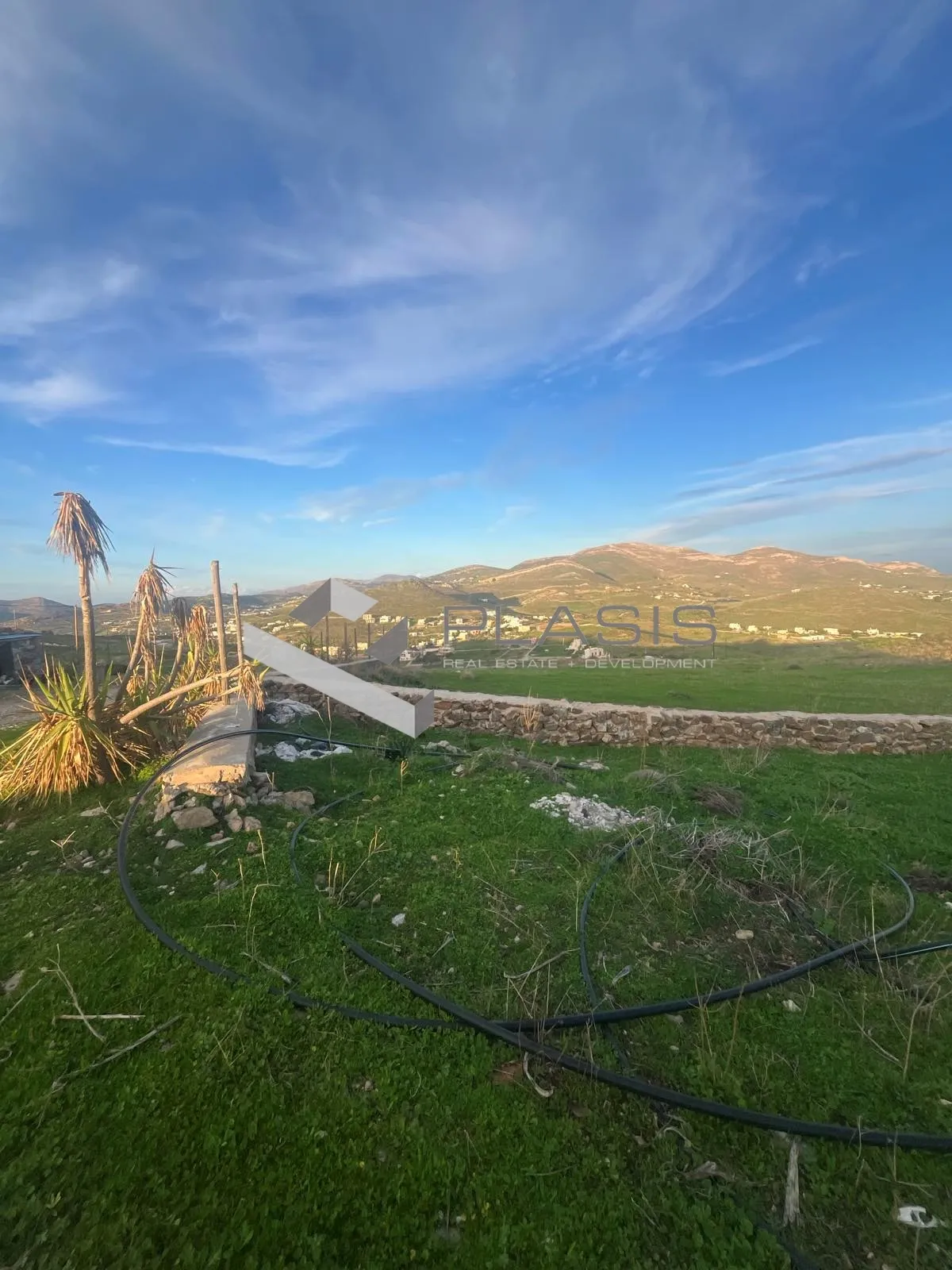 Plot 4000m²  - 2