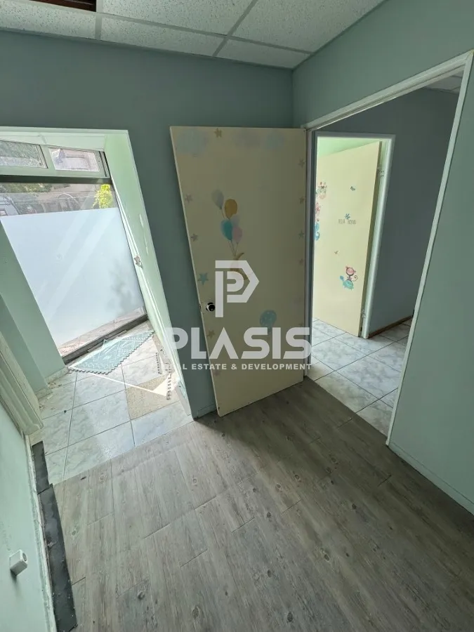 Shop 240m²  - 3
