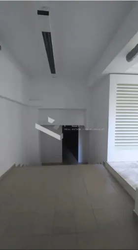 Shop 163m²  - 4