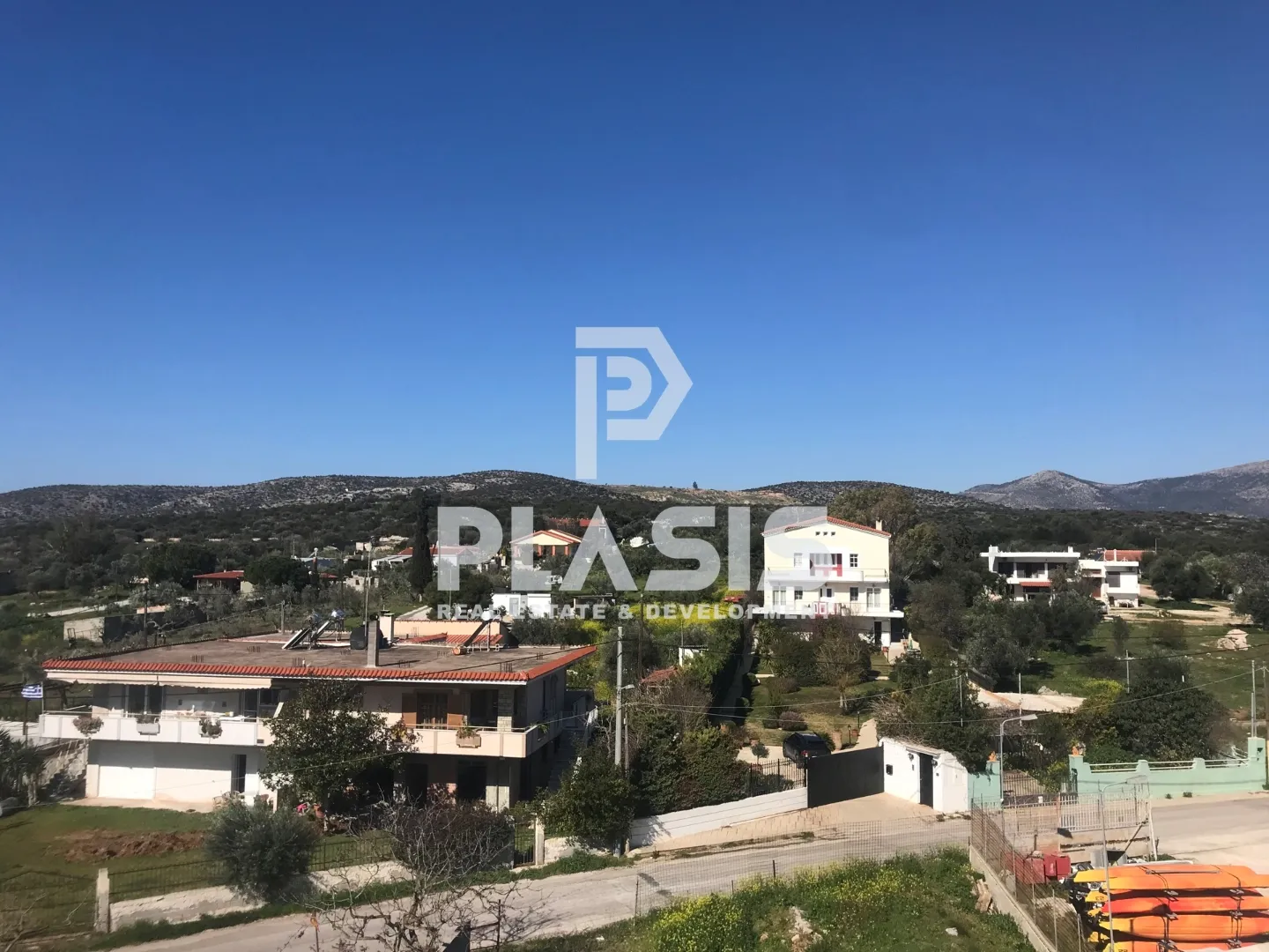 Μεζονέτα 440τ.μ.  - 4