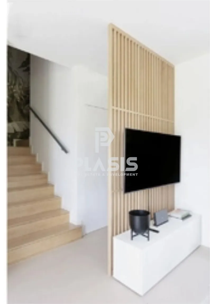 Standalone residential building 300m²  - 2