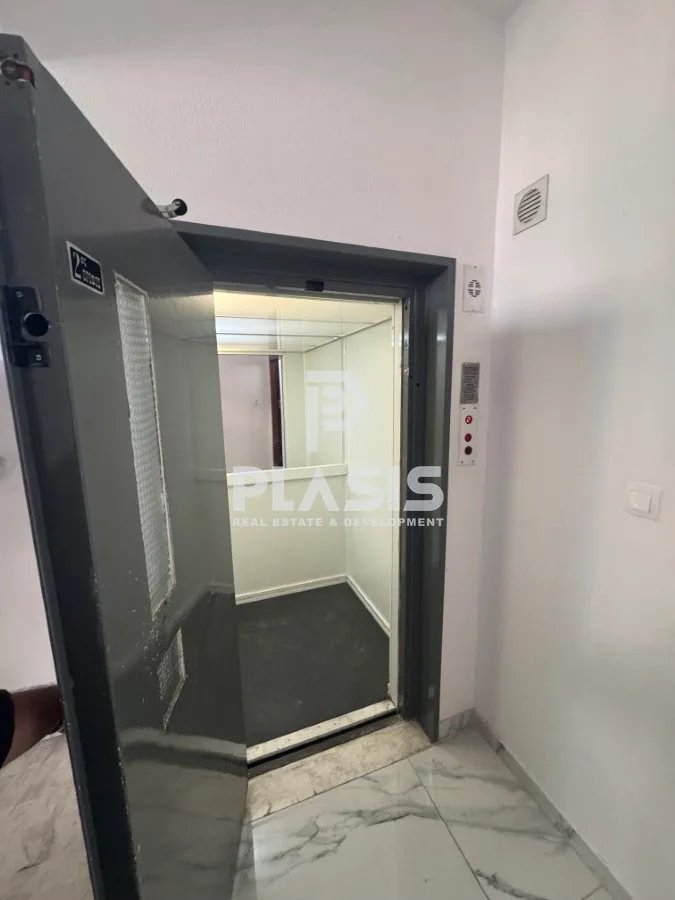 Αυτόνομο κτήριο γραφείων 335τ.μ.  - 2