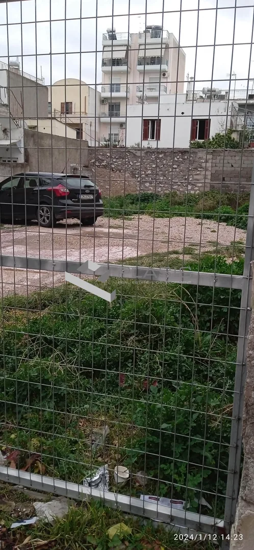 Οικόπεδο 275τ.μ.  - 4