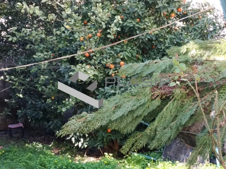 Plot 240m²  - 2
