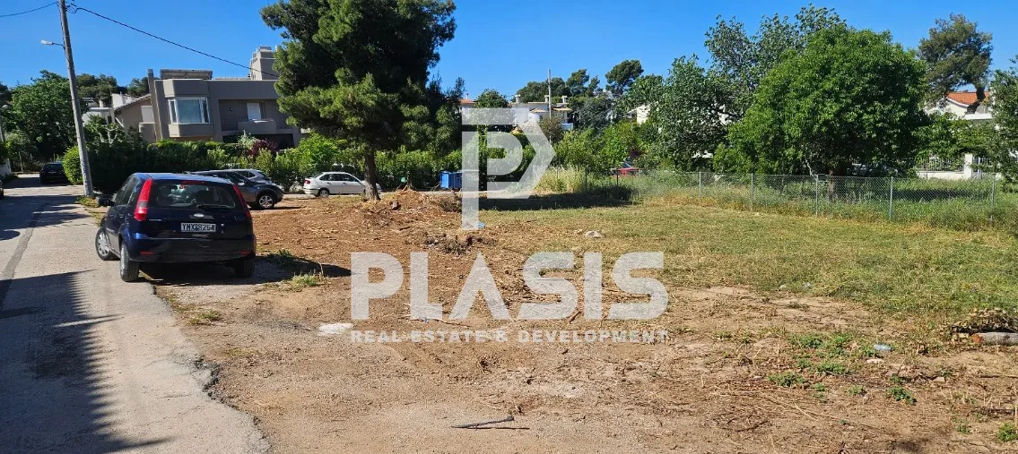 Plot 770m²  - 3