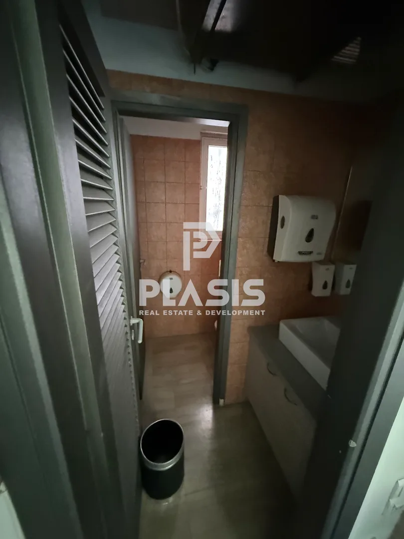 Office 145m²  - 3