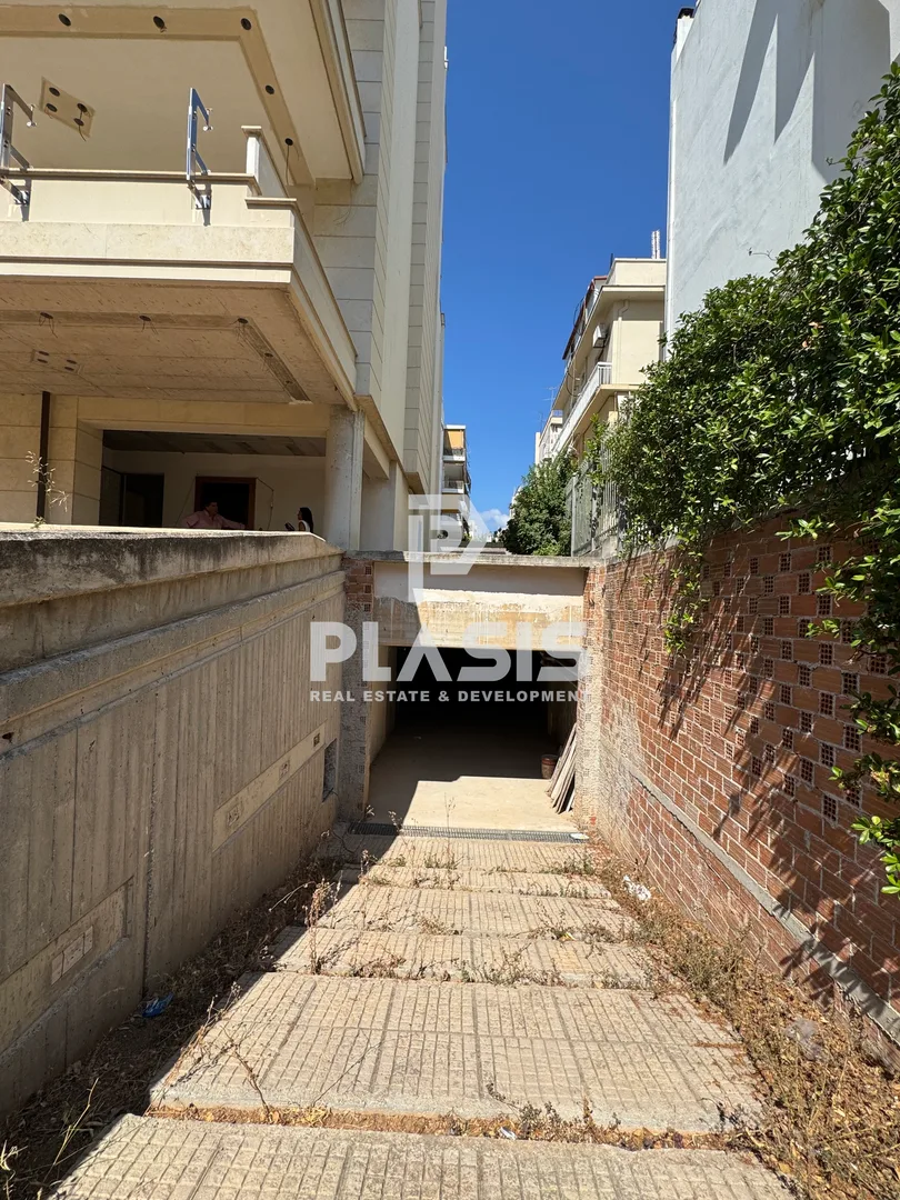Αυτόνομο κτήριο κατοικιών 713τ.μ.  - 3