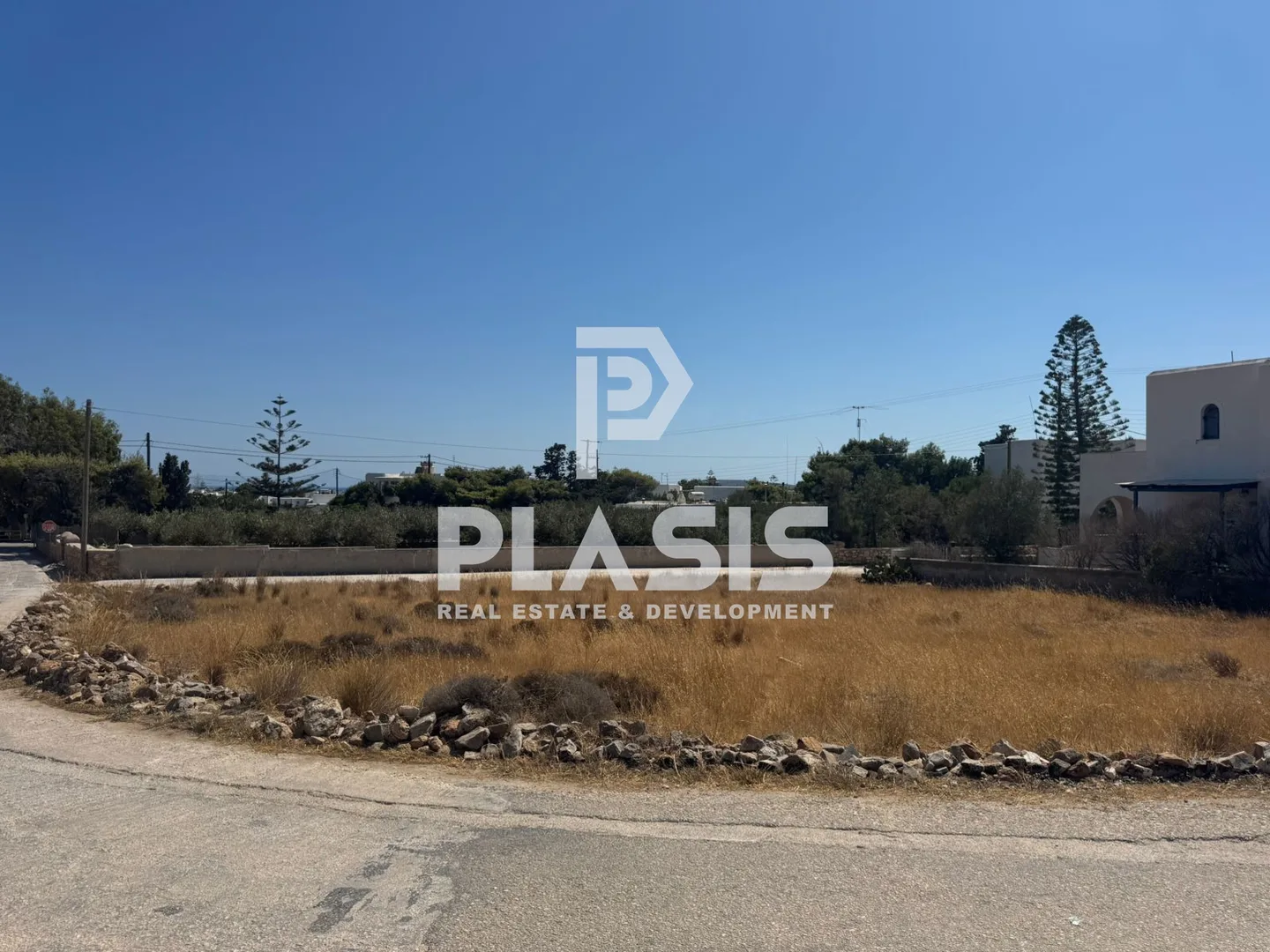 Plot 720m²  - 3