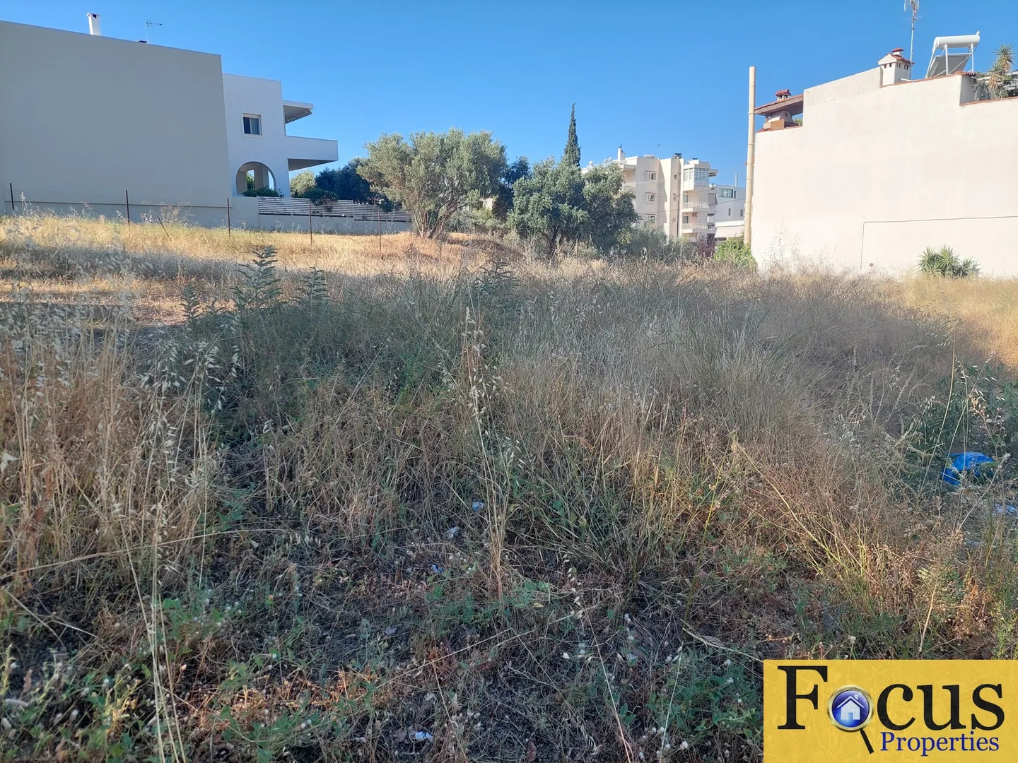 Plot 875m²  - 2