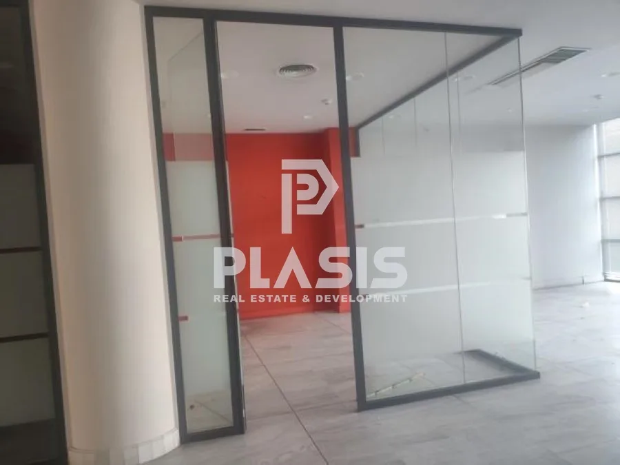 Shop 320m²  - 5