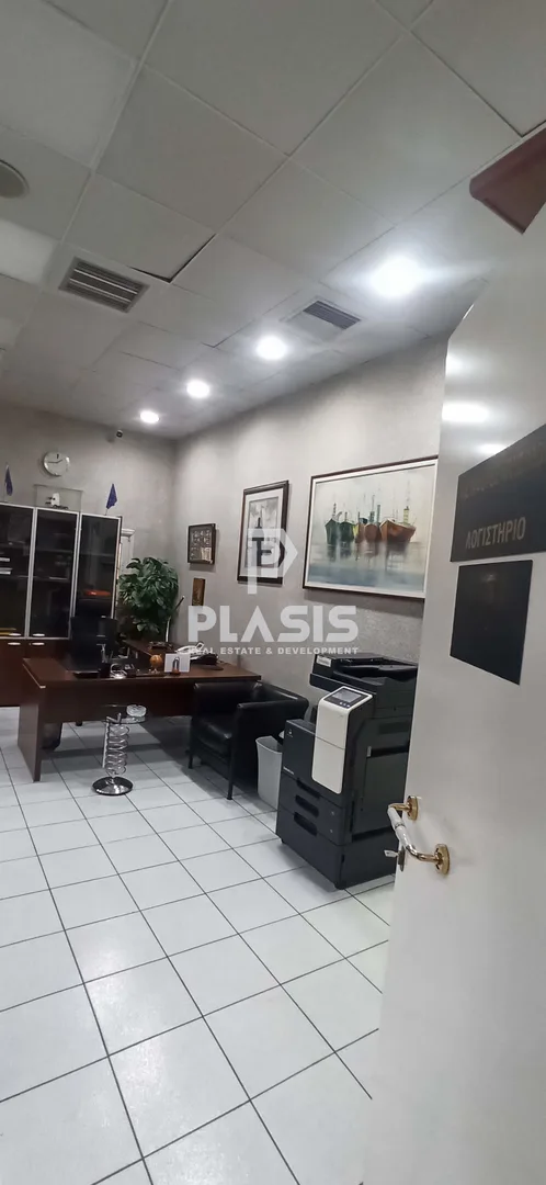 Γραφείο 1700τ.μ.  - 3