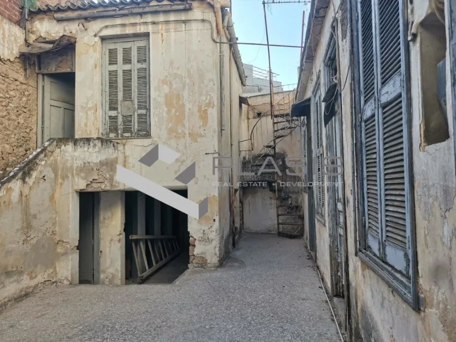 Αυτόνομο κτήριο γραφείων 300τ.μ.  - 4