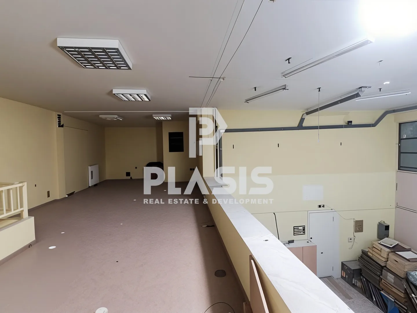 Shop 210m²  - 3