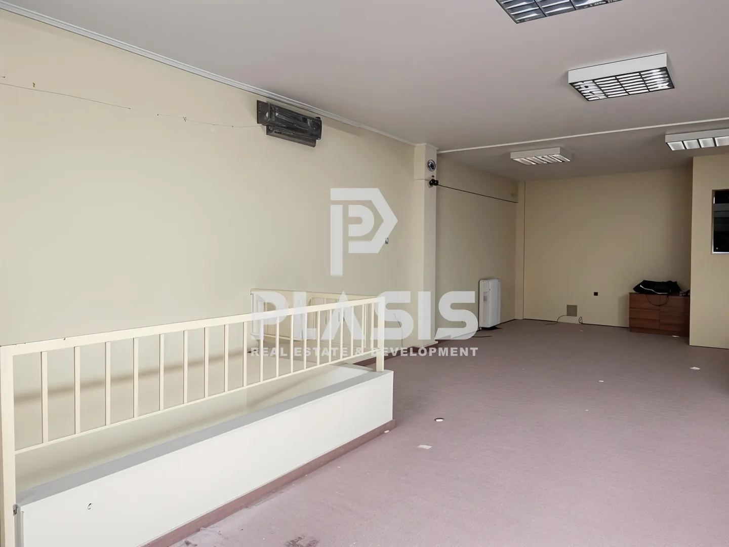 Shop 210m²  - 4