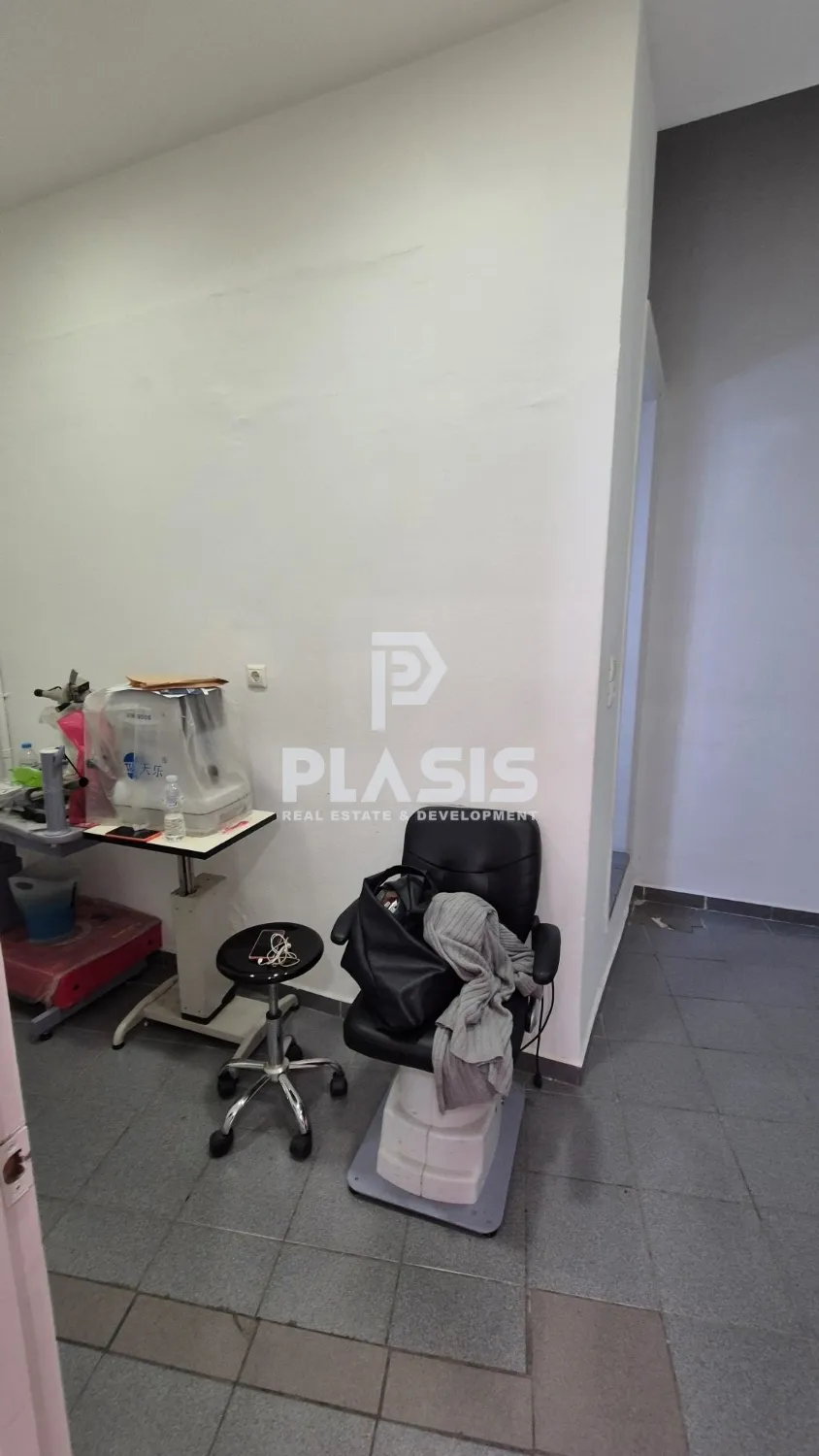 Shop 60m²  - 4