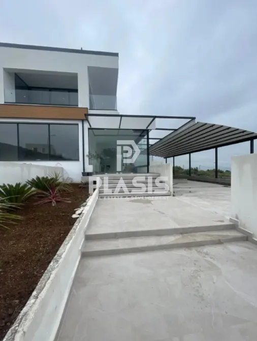 Shop 690m²  - 2
