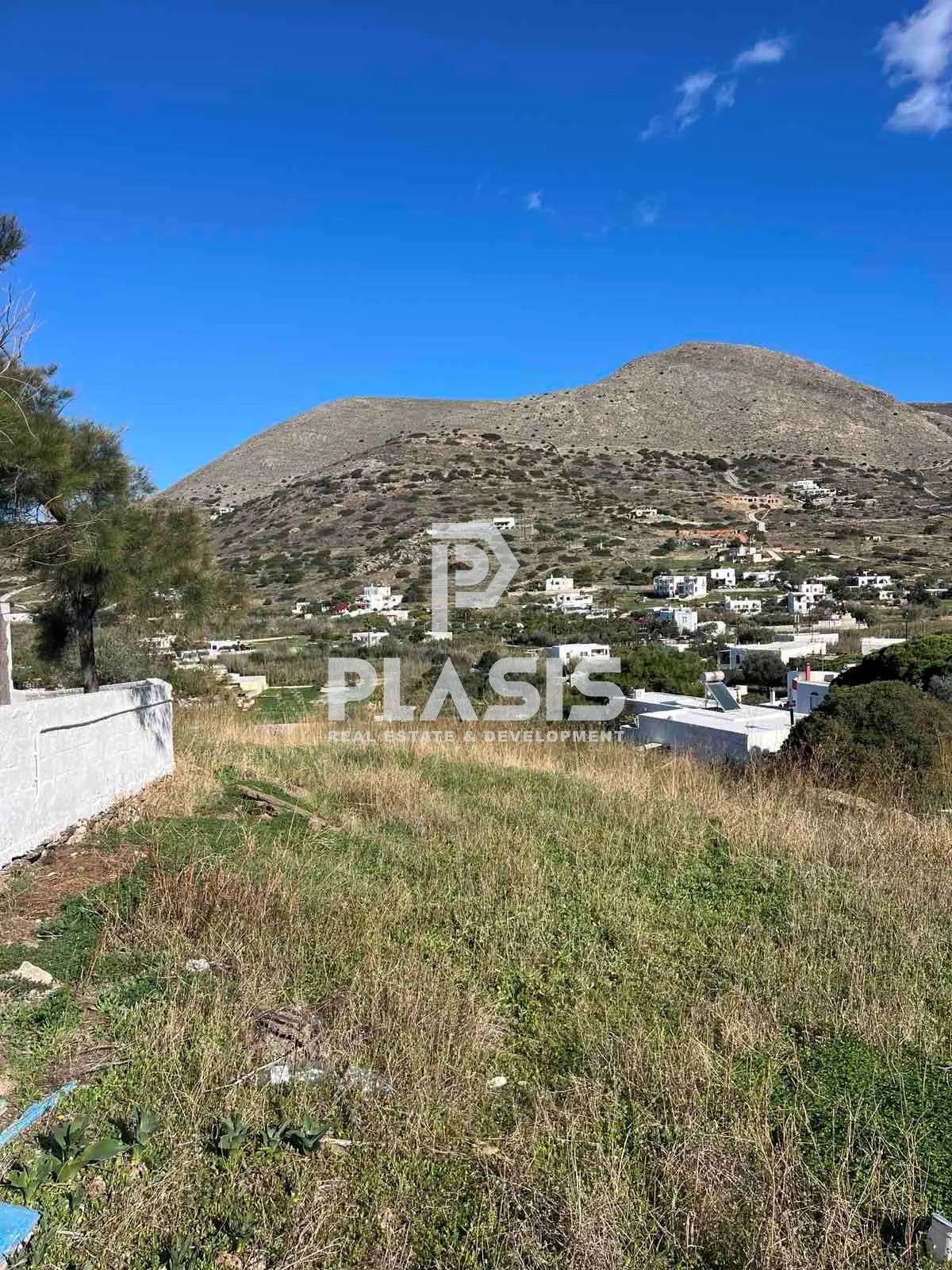 Οικόπεδο 1000τ.μ.  - 3
