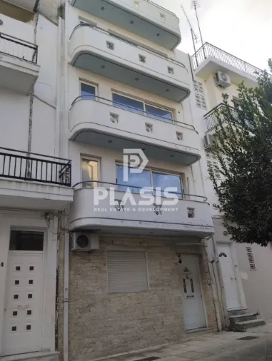 Standalone residential building 300m²  - 5
