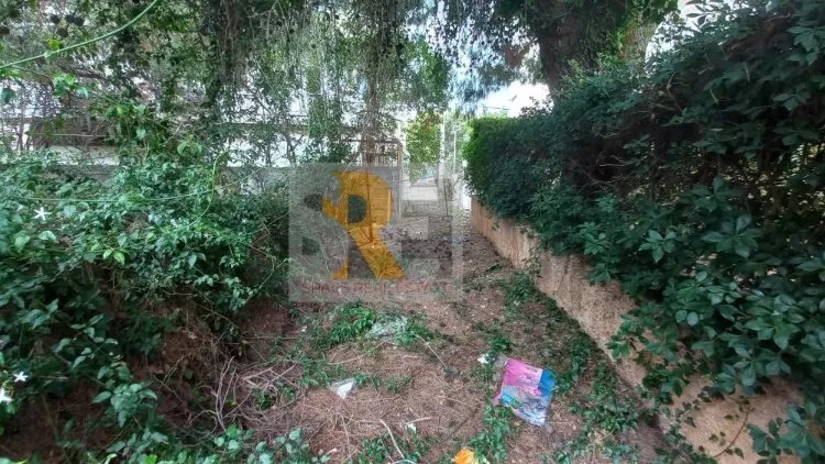 Plot 410m²  - 5