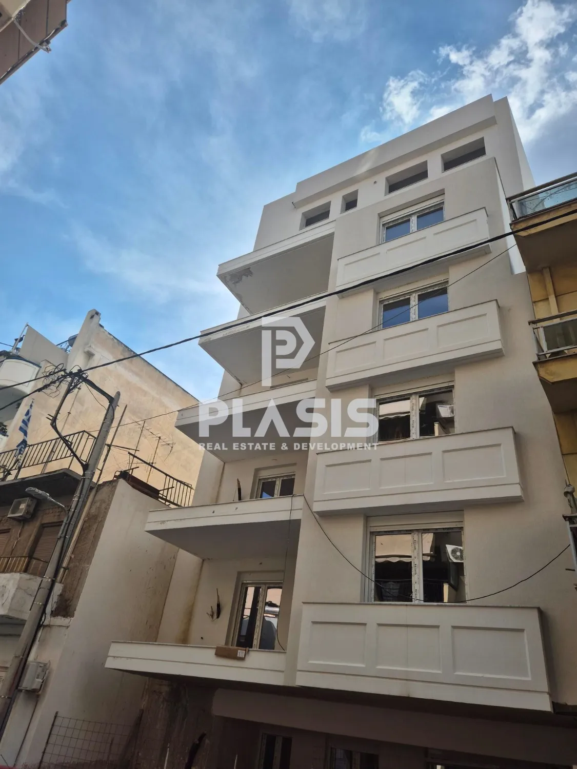 Standalone residential building 550m²  - 3
